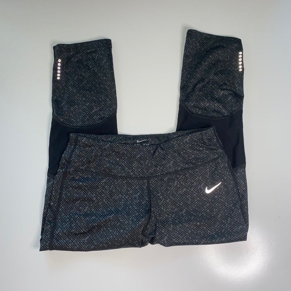 Nike Dri-Fit Capri Running Leggings Medium
